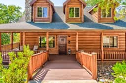 Bass Lake Log Home