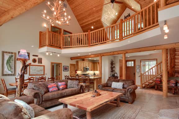 Rivercrest Lodge