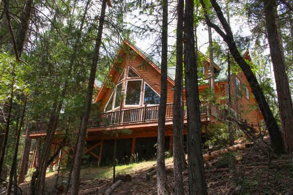 Rivercrest Lodge
