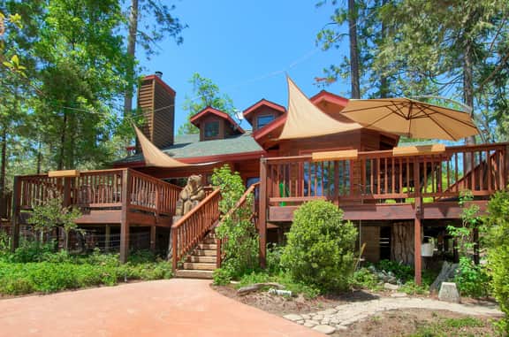 Willow Cove Lodge