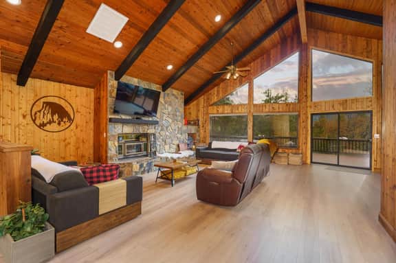 Summit Cabin