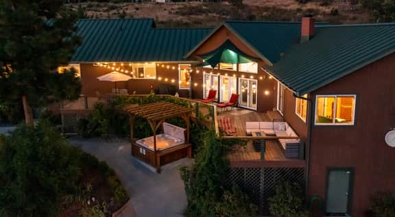 Skyline Lodge
