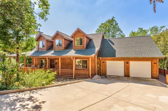 Bass Lake Log Home
