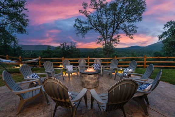 Rivertop Hideaway