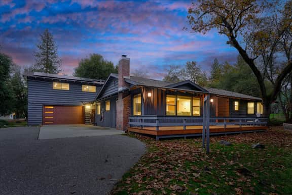 Yosemite Outpost